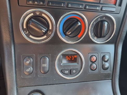 Used 2000 BMW Z3 2.5i RWD image 4