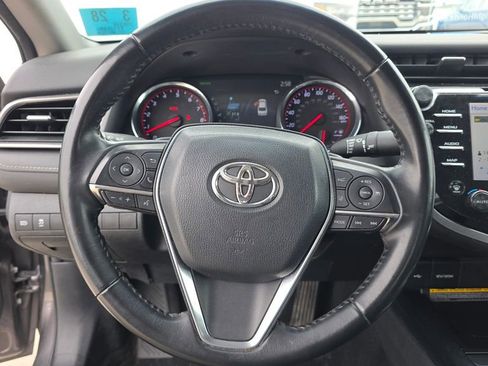 Used 2020 Toyota Camry XSE image 14