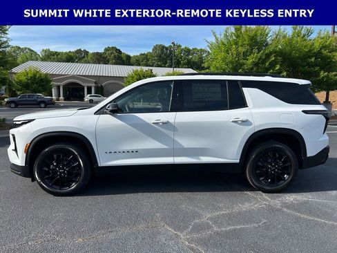 New 2026 Chevrolet Traverse LT w/ Midnight/Sport Edition FWD image 11