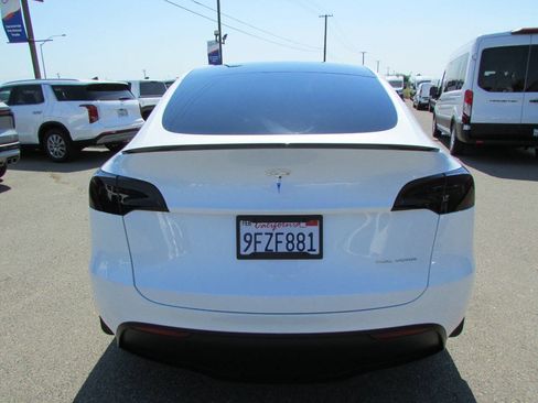 Used 2023 Tesla Model Y Long Range AWD/4WD image 7