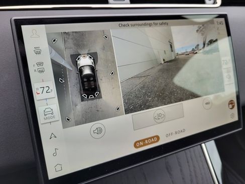 Used 2026 Land Rover Range Rover Evoque Dynamic SE image 36