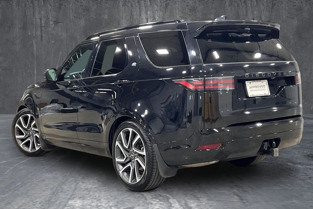 Used 2025 Land Rover Discovery Dynamic SE AWD/4WD image 4