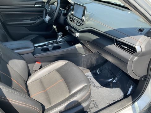 Used 2021 Nissan Altima 2.5 SR FWD image 23