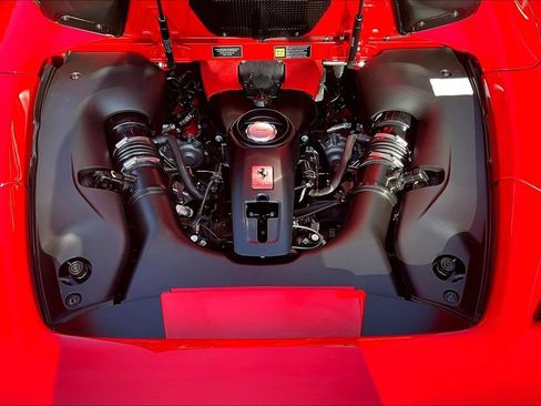 Used 2022 Ferrari F8 Tributo RWD image 24