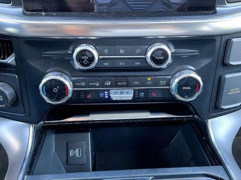 Used 2023 Ford F150 Lariat RWD image 18