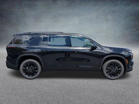 New 2026 Chevrolet Traverse LT w/ Midnight/Sport Edition AWD/4WD image 3