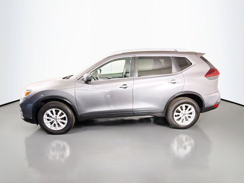 Used 2019 Nissan Rogue SV image 6