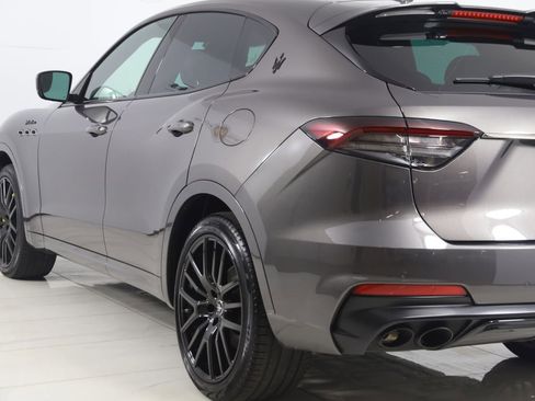 Used 2022 Maserati Levante Modena AWD/4WD image 29