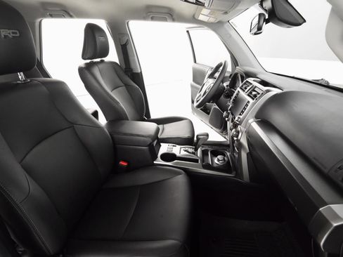 Used 2022 Toyota 4Runner TRD Sport image 28