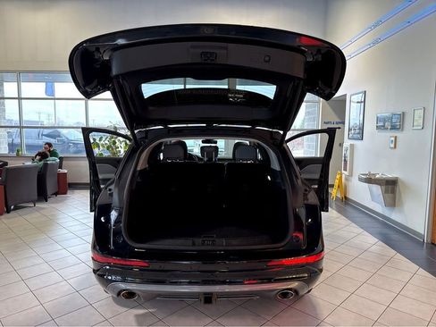 Used 2022 Lincoln Corsair Reserve w/ Equipment Group 201A image 11