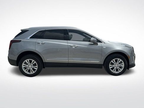 New 2026 Cadillac XT5 Luxury image 8