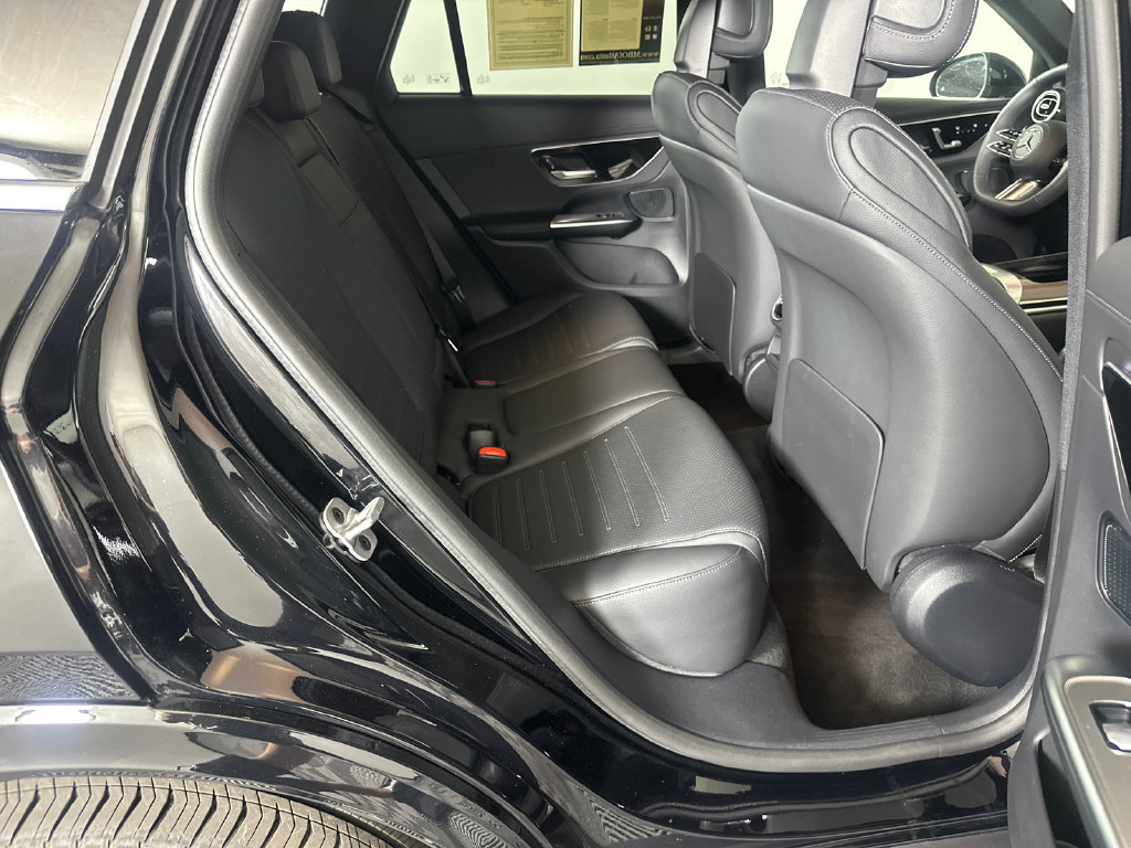 Certified 2026 Mercedes-Benz GLC 300 image 17