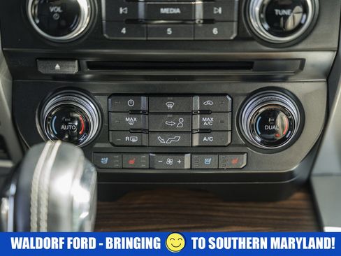 Used 2017 Ford F150 Lariat w/ Equipment Group 502A Luxury AWD/4WD image 29