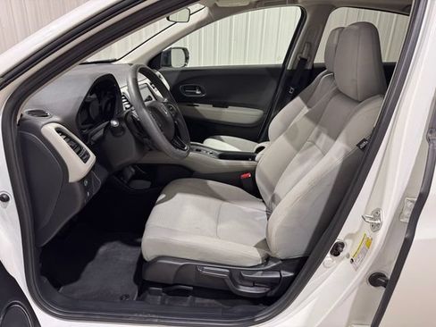 Used 2022 Honda HR-V EX image 10