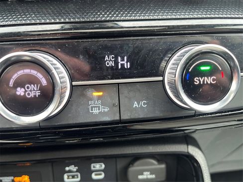 Used 2024 Honda CR-V EX-L image 42