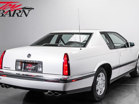 Used 1993 Cadillac Eldorado Touring FWD image 5