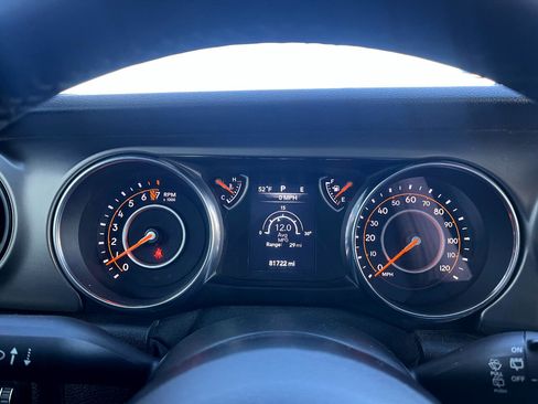 Used 2018 Jeep Wrangler Sport image 21