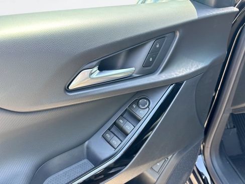 New 2026 Chevrolet Equinox LT w/ Convenience Package II FWD image 13