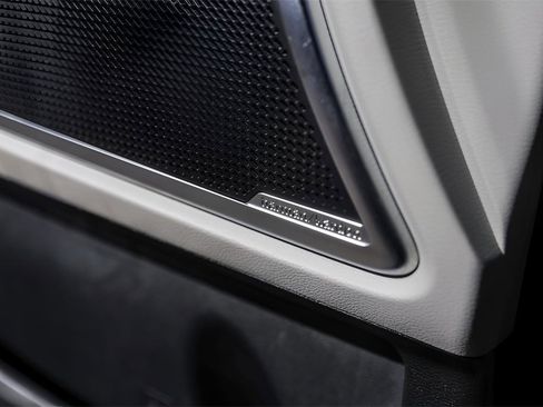 Used 2020 Kia Telluride SX w/ SX Prestige Package image 25