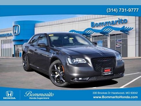 Used 2023 Chrysler 300 S image 1