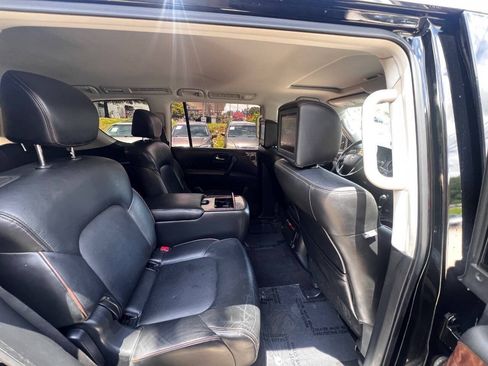 Used 2019 Nissan Armada Platinum w/ Captain's Chairs Package RWD image 12