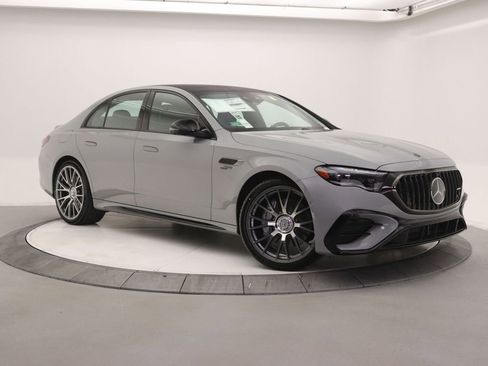 New 2026 Mercedes-Benz E 53 AMG e 4MATIC Sedan image 16