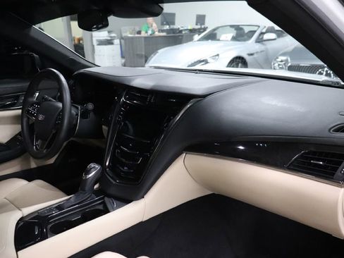 Used 2018 Cadillac CTS Luxury image 25