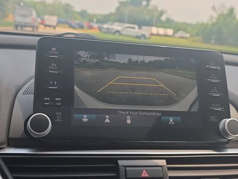 Used 2021 Honda Accord Touring image 23
