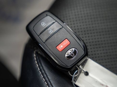 Certified 2023 Toyota Prius XLE FWD image 43