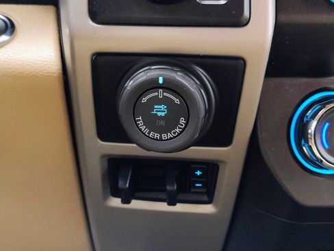 Used 2020 Ford F150 Lariat AWD/4WD image 39