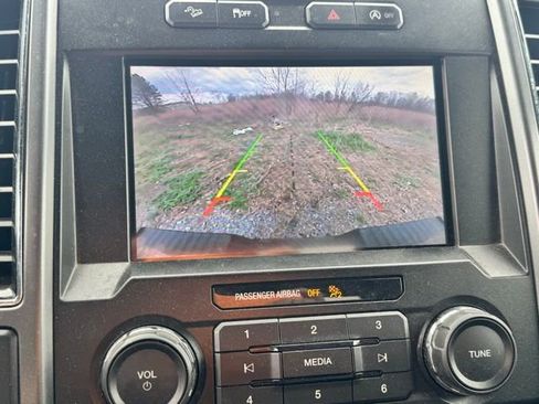 Used 2020 Ford F150 XLT w/ Equipment Group 302A Luxury AWD/4WD image 18