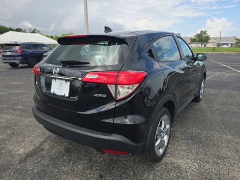 Used 2022 Honda HR-V LX image 4
