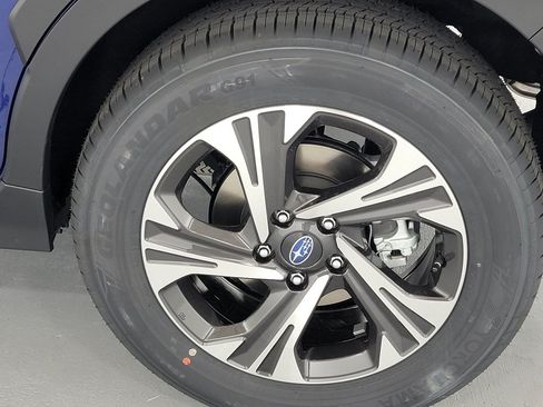 New 2026 Subaru Crosstrek 2.5i Premium AWD/4WD image 7