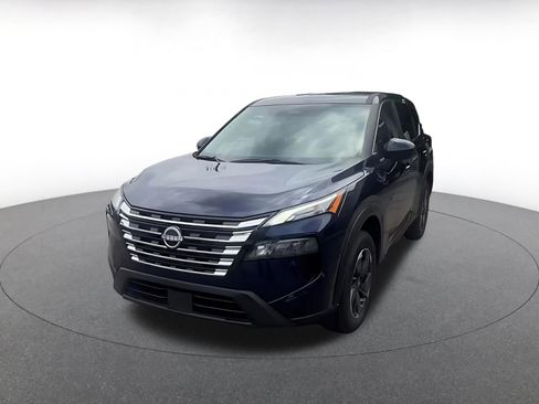 Used 2025 Nissan Rogue SV AWD/4WD image 6
