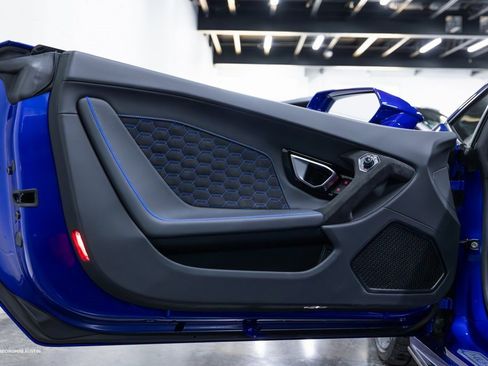 Used 2023 Lamborghini Huracan Tecnica image 21