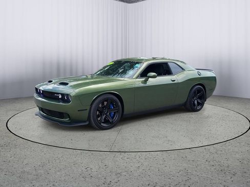 Used 2022 Dodge Challenger SRT Hellcat RWD image 8