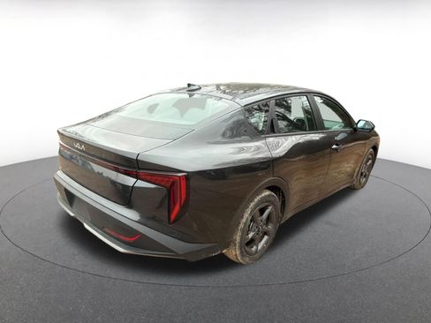 Used 2025 Kia K4 LXS image 15