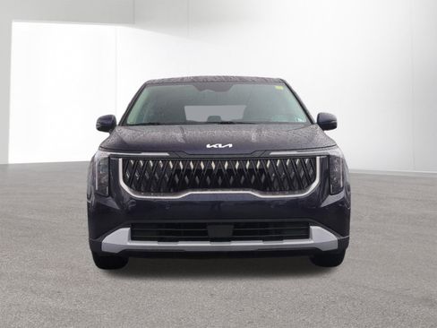 New 2026 Kia Carnival image 2