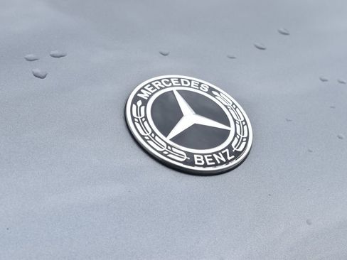 Used 2025 Mercedes-Benz GLS 580 4MATIC image 12