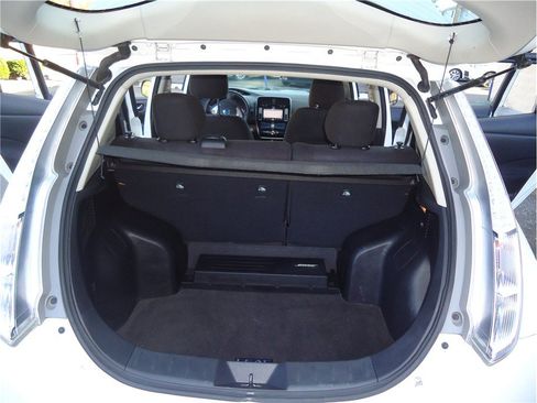 Used 2016 Nissan Leaf SV w/ Premium Package FWD image 19