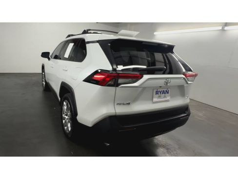 Used 2024 Toyota RAV4 XLE Premium FWD image 7