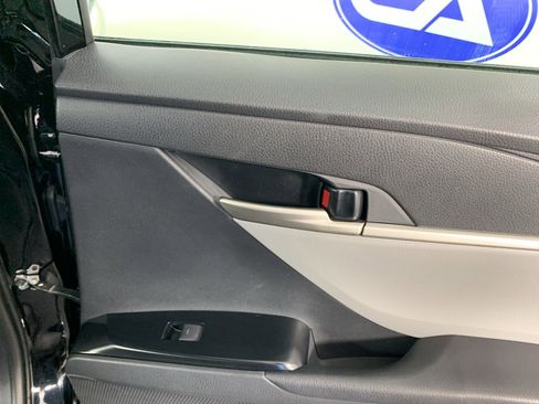 Used 2025 Toyota Camry LE image 37