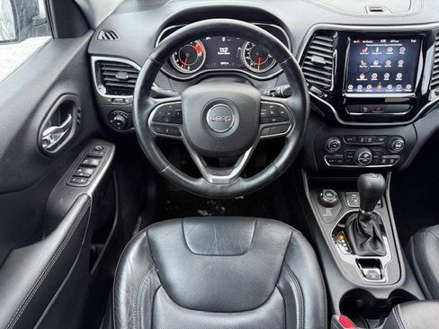 Used 2020 Jeep Cherokee Limited image 23