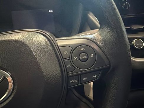 Used 2026 Toyota Corolla LE FWD image 29