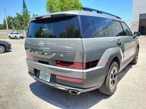 Used 2026 Hyundai Santa Fe SEL FWD image 5