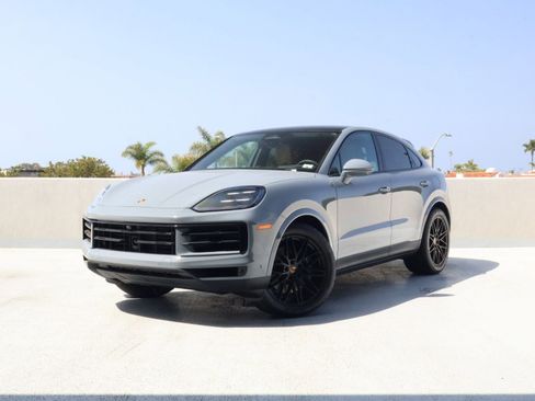 New 2026 Porsche Cayenne Coupe AWD/4WD image 1