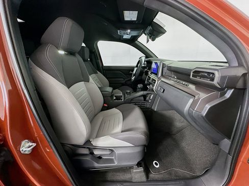 Used 2025 Toyota Tacoma TRD Off-Road image 27