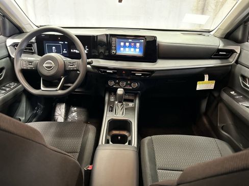New 2025 Nissan Kicks S image 15