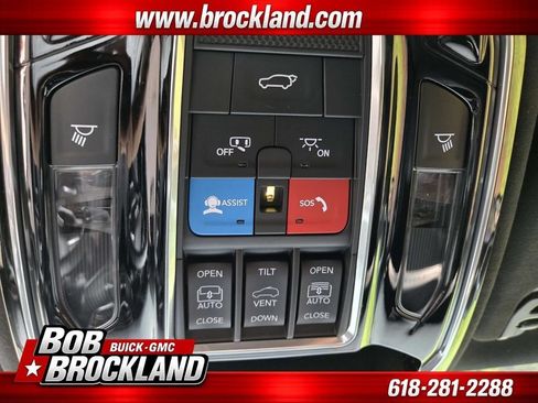 Used 2024 Jeep Grand Wagoneer Series III w/ Rear Seat Video Group 1 AWD/4WD image 39