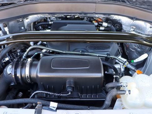 Used 2020 Ford Explorer Limited RWD image 44